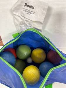 lot 67 image: Franklin Bocce Ball Set