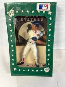 lot 94 image: Vintage 1986 Wade Boggs Statue
