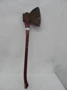 lot 31 image: Axe 10 Large blade