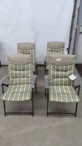 lot 41 image: 4- Folding chairs