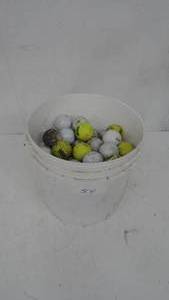 lot 54 image: Bucket of golf balls