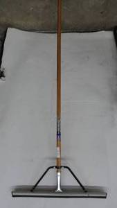 lot 63 image: 24 Floor squeegee like new