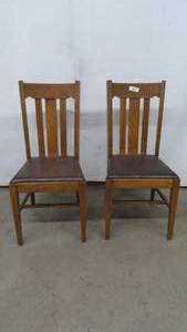lot 80 image: 2- Vintage oak wooden chairs with leather seat