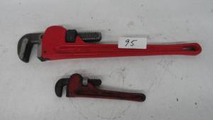 lot 95 image: Pipe wrenches