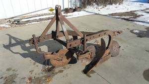 lot 149 image: Ferguson 2 bottom plow