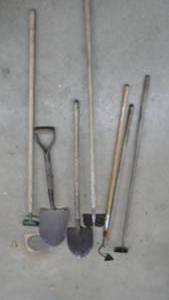 lot 175 image: Lawn & Garden Tools
