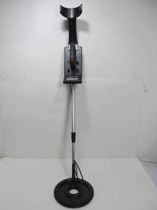 lot 30 image: Working Metal Detector