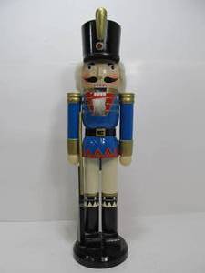 lot 44 image: Large Wooden Christmas Nutcracker Soldier