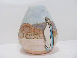 lot 94 image: Signed Vintage Southwestern Art Pottery Vase - Russells Originals
