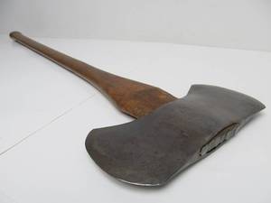 lot 165 image: Excellent Antique Marshall-Wells ZENITH Double Sided Axe