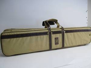 lot 235 image: MINT Vintage Golf N Go Travel Golf Club Carrier