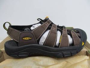 lot 245 image: Brand New KEEN Mens Newport II Closed-Toe Leather Sandals - Size 9.5