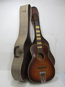 lot 122 image: Nice Vintage HARMONY Model S-61-HB Acoustic Guitar