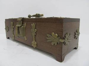 lot 142 image: Old Vintage Gothic Oak Box wThick Brass Hardware