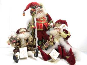 lot 152 image: 3 Large MARK RICHARD Santa Claus Christmas Figures