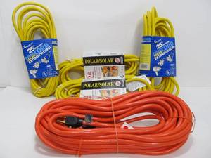 lot 295 image: 5 Brand New Extension Cords