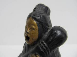 lot 154 image: Old Vintage Yawning Figure