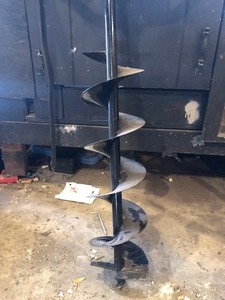 lot 330 image: Nice PREDATOR Shorter Gasoline Ice Auger