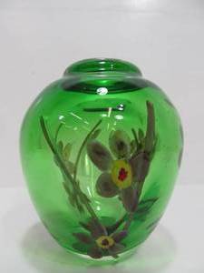lot 313 image: Emerald Green Hand Blown Art Glass Vase With Colorful Flowers