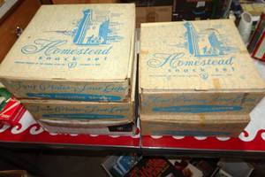 lot 136 image: 5 Vintage Homestead Snack Sets - Plates and Cups