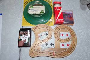 lot 139 image: Cribbage Board, Cards, Putting Cup, Ben Franklin Golf Balls