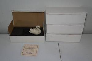 lot 27 image: 4 Lenox Ivory China Swans