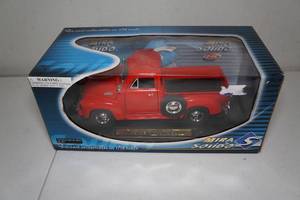 lot 39 image: Mira by Solido 1953 Chevrolet Pick Up 118 Scale Die Cast Truck