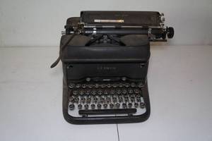 lot 53 image: Antique L C Smith and Corona Super Speed Typewriter