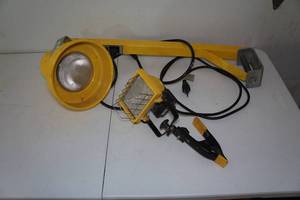 lot 58 image: Work Lights