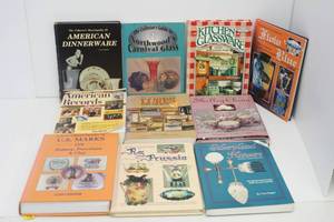 Group Of Antiques And Collectibles Reference Books