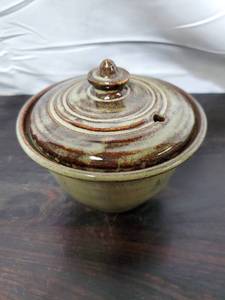 Stoneware Lidded Dish