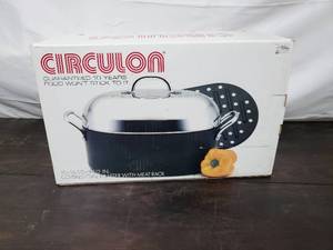Circulon Covered Oval Roaster with Meat Rack