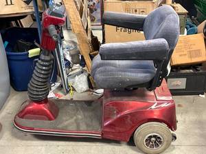 lot 19 image: Pride Sundancer Mobility Scooter (no charger)