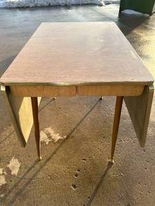 lot 57 image: Walter Wabash Folding Top Table
