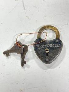 lot 71 image: Winchester Heart Lock with 2 Working Keys