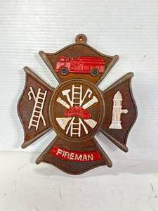 lot 79 image: Cast Iron Fireman Sign  Plaque 9 Inch Tall