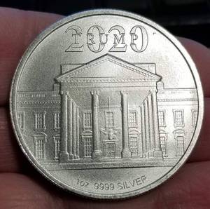 1 TROY OZ .999 FINE SILVER 2020 TRUMP ROUND