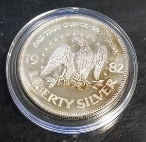 1 TROY OZ .999 FINE SILVER 1982 AMARK LIBERTY IN AIRTITE