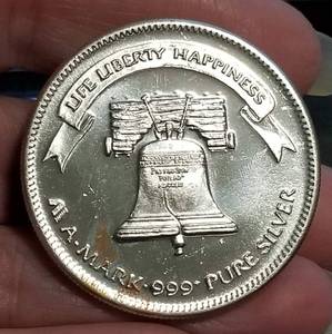 1 TROY OZ .999 FINE SILVER 1983 AMARK LIBERTY IN AIRTITE