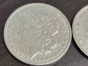 2 US MORGAN SILVER DOLLARS 1879 1880-O