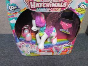 Hatchimals Interactive Unicorn open...