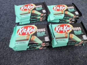 12- 1.5 oz Kit Kat Duos Bars...