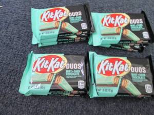 12- 1.5 oz Kit Kat Duos Bars...