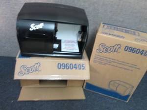 2 Scott Toilet Paper Dispensers, (2...
