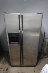 Frigidaire  refrigerator