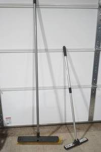 broom, magnet