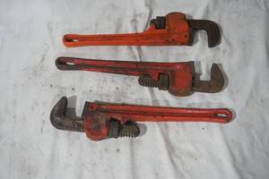 pipe wrenches