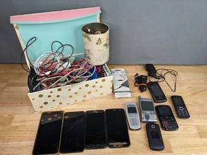 lot 233 image: Assorted Used Mobile Phones, Chargers and Accessories LG, Nokia, Samsung and More M