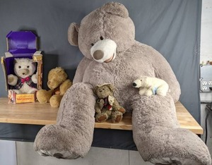 lot 246 image: Teddy Bears  Huge Teddy Bear, KC Bearifone II Teddy Bear Telephone, and (3) Small Teddy Bears  M
