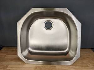 lot 322 image: Undermount Stainless Steel D-Shape Single Bowl Kitchen Sink M